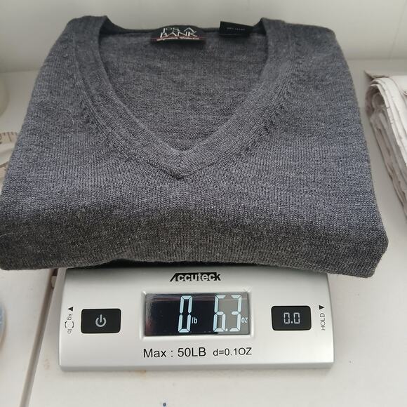 Jos A. Bank Gray Merino Wool Pull Over Sweater Vest Mens LG Old Money Minimalist - Picture 7 of 7